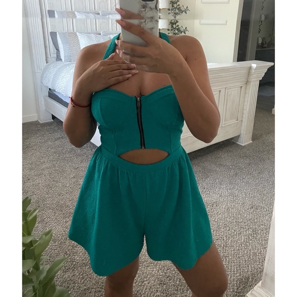Romper - Picture 1 of 6